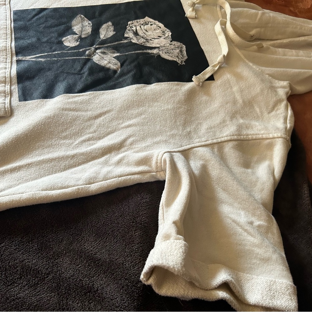 ROSE sweatshirt